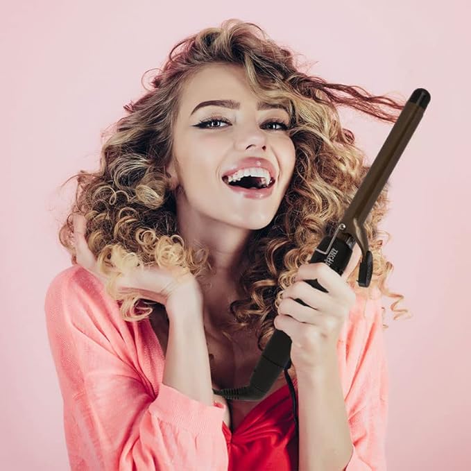 Professional curling irons and hair curlers with ceramic and titanium barrels, ideal for creating waves, curls and volume on all hair types.