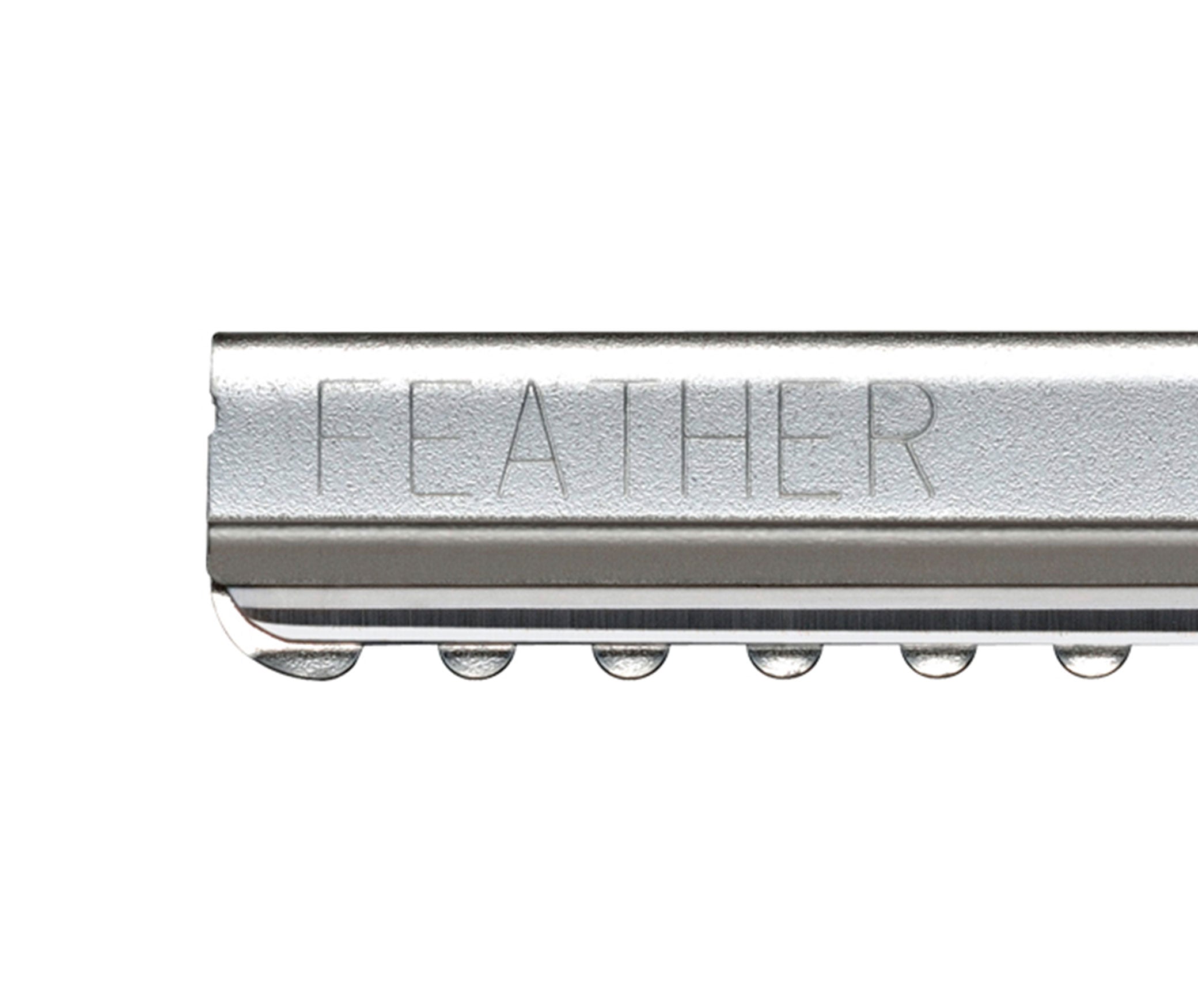 Feather double edge razor blades made in Japan with platinum coating for ultra-close shaves